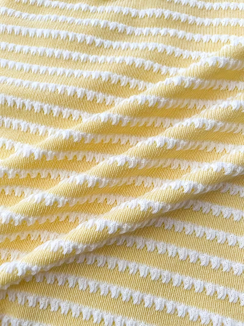 [Beach Vacation] Summer Yellow And White Striped Sleeveless Vest And Shorts Two-Piece Set, Round Neck Knit Top With Shorts Set, Suitable For Summer Daily Commuting, Beach Vacation, For Outdoor