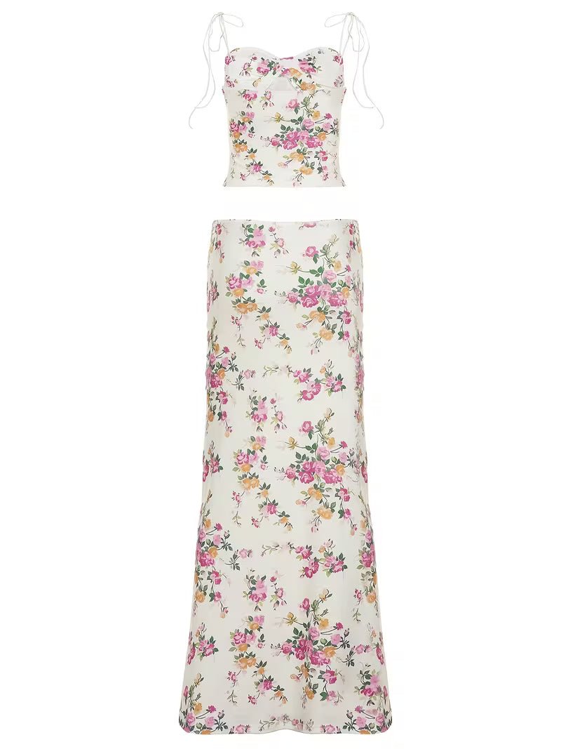 Sassygals French Holiday Style Floral Suspender Vest + Low-Waisted Hip-Hugging Long Skirt, Atmospheric Temperament Set