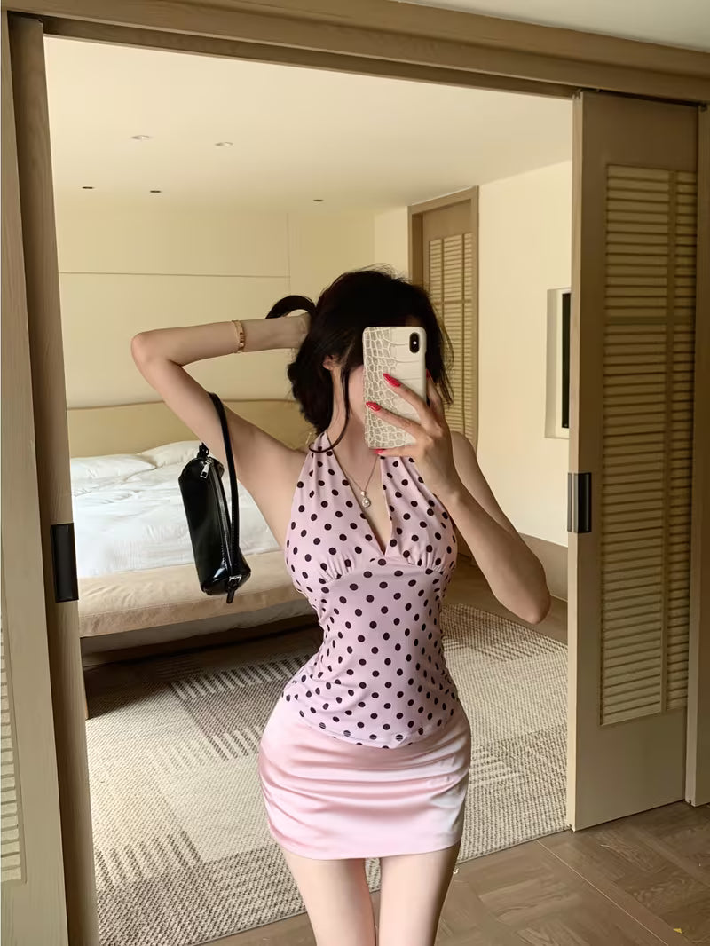 Pure and Sexy Women's Summer New Polka Dot Camisole Top and Low-Waist Skirt 2pcs Set, American Vintage Sexy Style Pink Polka Dot Halter Camisole Top with Low-Waist Skirt, and Youthful 2pcs Set, Seductively Hot! Polka Dot American Vintage Halter