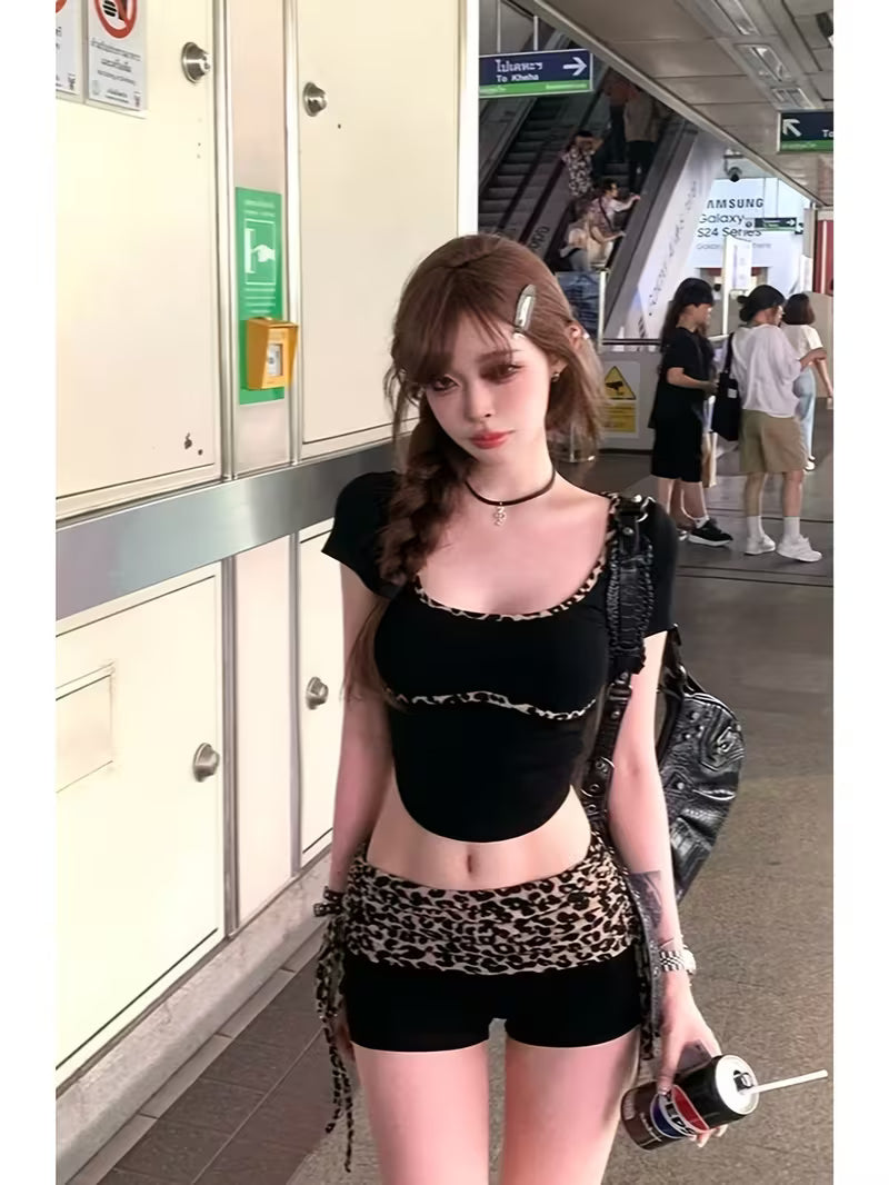Summer Slim Fit Shows Figure Pure Desire Sweet Spicy Leopard Print Stitching T-Shirt Top + Low Waist Bandage Shorts Two-Piece Set