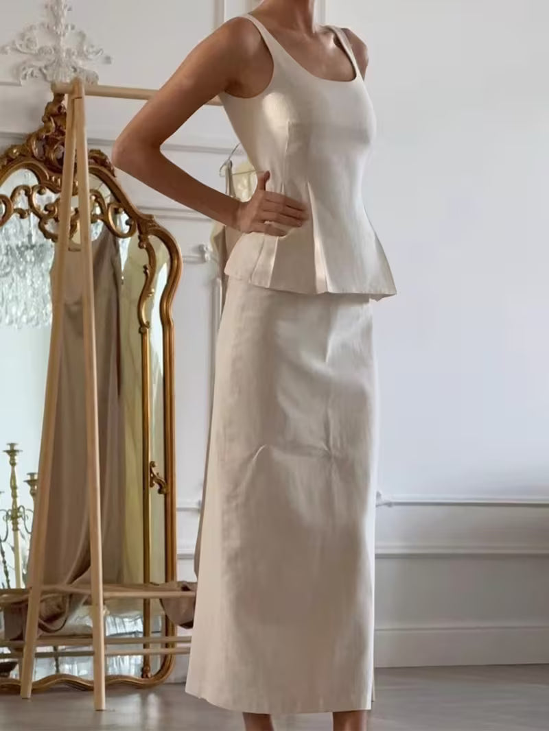 A New Spring and Summer Halter Dress Set for Women, Featuring a Halter Waist-cinching Top and a Fishtail Skirt Long Dress