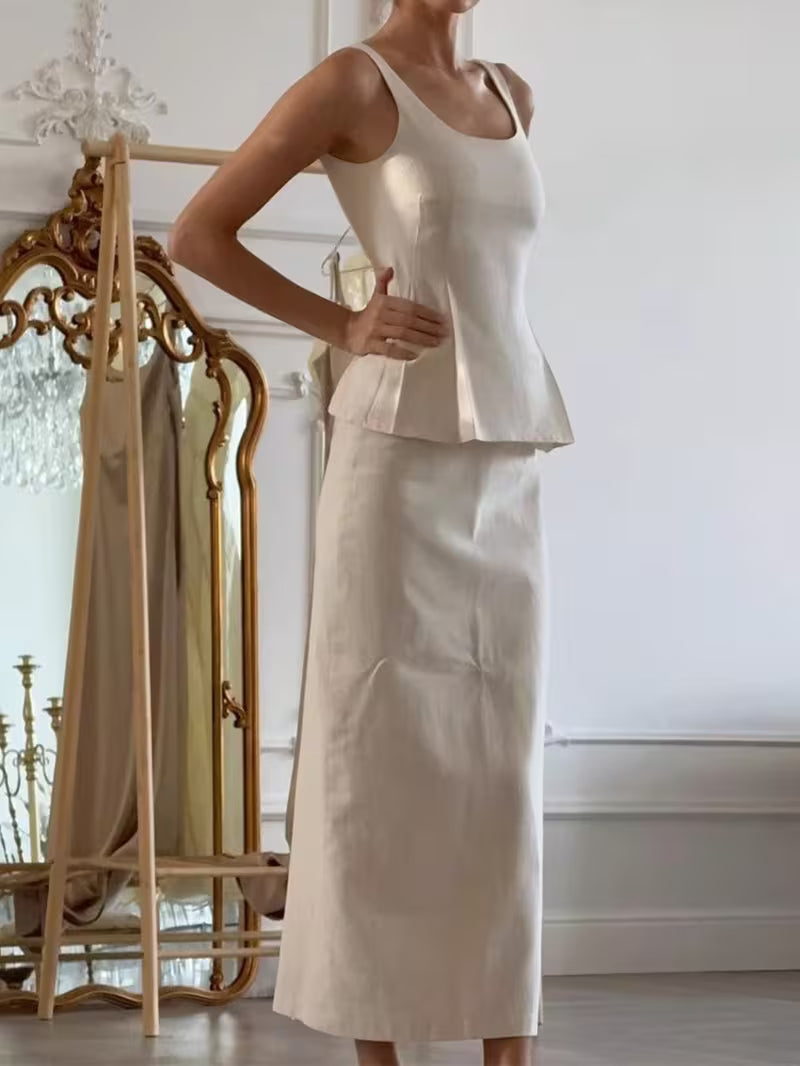 A New Spring and Summer Halter Dress Set for Women, Featuring a Halter Waist-cinching Top and a Fishtail Skirt Long Dress